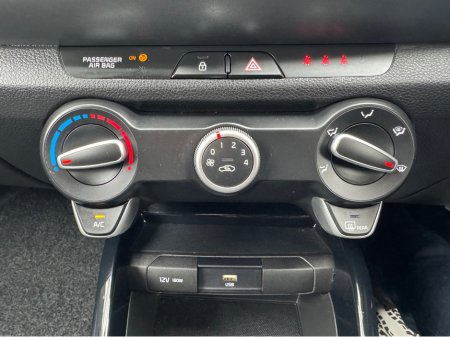 2021 Kia Stonic - thumbnail 19