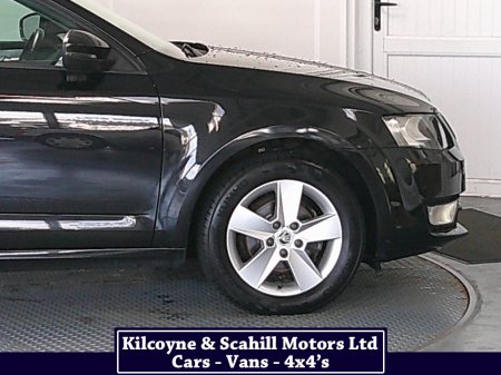 2015 Skoda Octavia - thumbnail 23