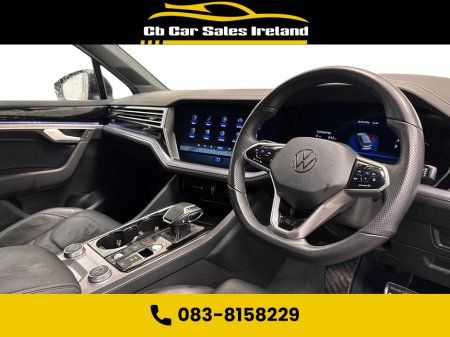 2023 Volkswagen Touareg - thumbnail 2