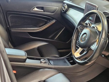 2016 Mercedes-Benz GLA Class - thumbnail 18