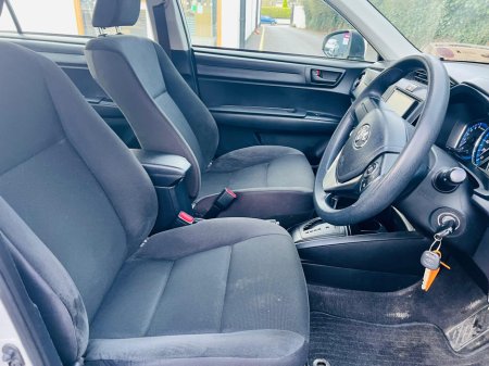 2019 Toyota Corolla - thumbnail 9