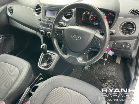 2018 Hyundai i10 1.2 SE 87PS 5DR AUTO ~GENUINE VERY LOW MILAGE~ €10,950 thumbnail