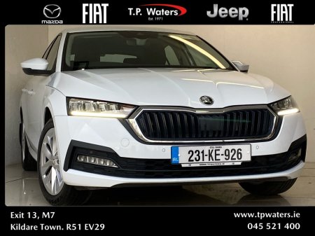 2023 Skoda Octavia - view 3