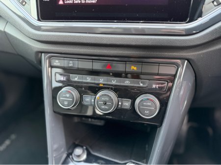 2020 Volkswagen T-Roc - thumbnail 24