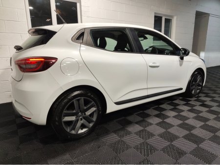 2022 Renault Clio - thumbnail 8