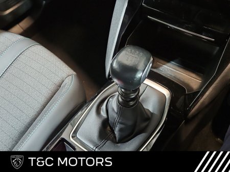 2023 Peugeot 2008 Allure 1.2 Petrol Diamond Cut Alloys, Climate Control, Cruise Control, Air Conditioning, Apply Carplay and Android Auto €23,995 thumbnail