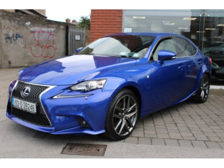 2015 Lexus IS 300 h - thumbnail 3