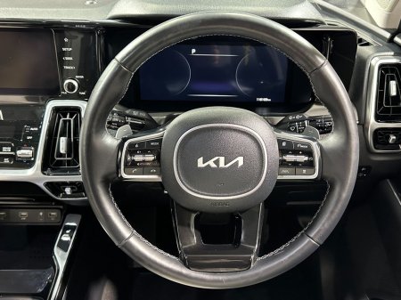 2022 Kia Sorento K4 Plug In Hybrid 4x4 7 Seater €43,800 thumbnail