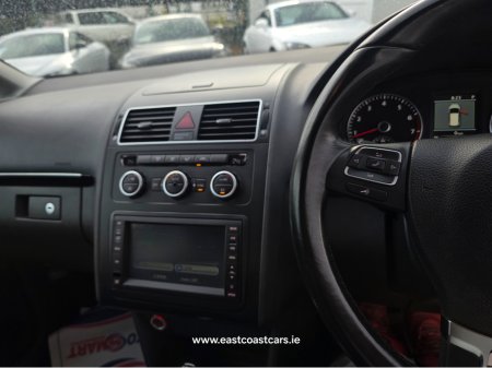 2012 Volkswagen Touran 7 SEATER * HIGHLINE ALCANTARA SEATS * REVERSING CAMERA * SIMI DEALER - SPECIALISING IN IMPORTS OF JAP AUTOMATIC HI SPEC BLUEMOTION // LARGE TOUCH SCREEN // €10,500 thumbnail