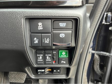 2021 Honda Odyssey - thumbnail 17