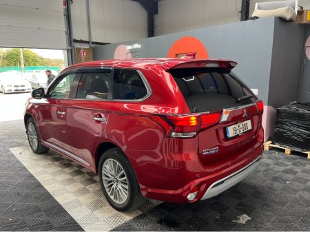 2019 Mitsubishi Outlander - thumbnail 4