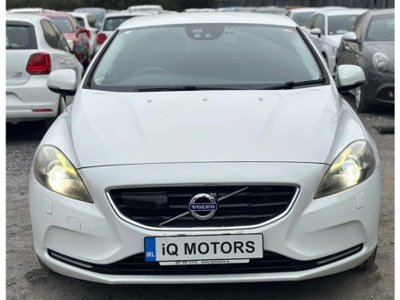 2014 Volvo V40 - view 2
