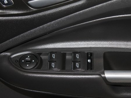 2019 Ford Kuga - thumbnail 27