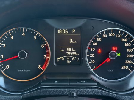 2013 Volkswagen Polo - thumbnail 13