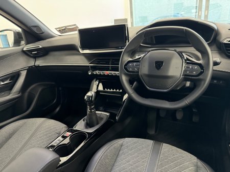 2024 Peugeot 2008 1.2 Puretech 100bhp Allure €28,750 thumbnail