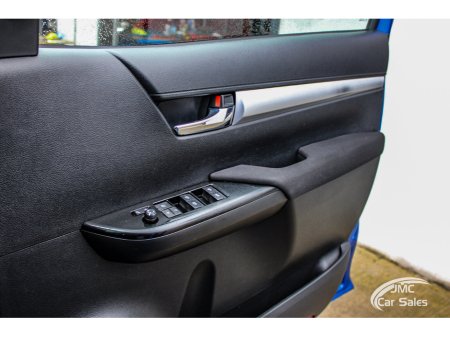 2019 Toyota Hilux - thumbnail 10
