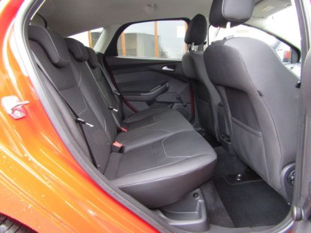 2016 Ford Focus 1.0 Zetec Ecoboost 100PS 5DR €9,950 thumbnail