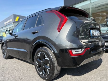 2023 Kia Niro - thumbnail 9