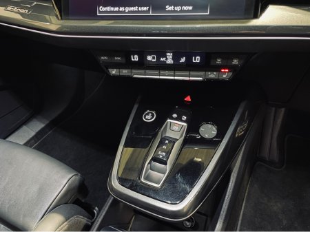 2024 Audi Q4 e-tron - thumbnail 17