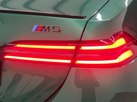 2025 BMW M5 G90 M5 Saloon thumbnail