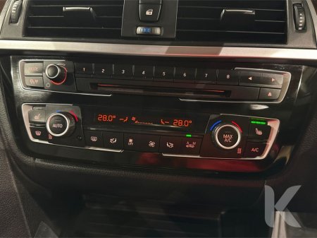 2016 BMW 3 Series 2.0L AUTOMATIC HYBRID - E LUXURY - FULL BLACK LEATHER - FACTORY ALLOYS - REAR CAMERA - HEATED SEATS - MULTI FUNCTION STEERING WHEEL €19,950 thumbnail