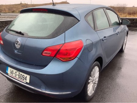 2014 Vauxhall Astra - thumbnail 9