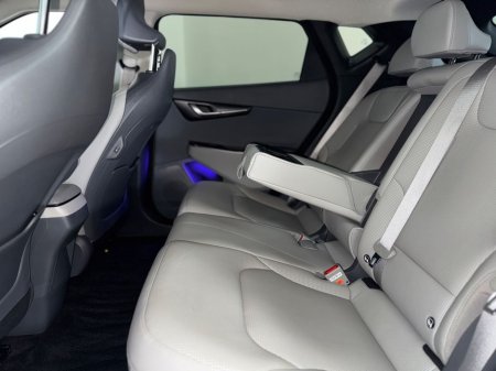 2025 Kia EV6 - thumbnail 4