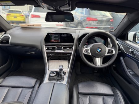 2020 BMW 8 Series - thumbnail 45