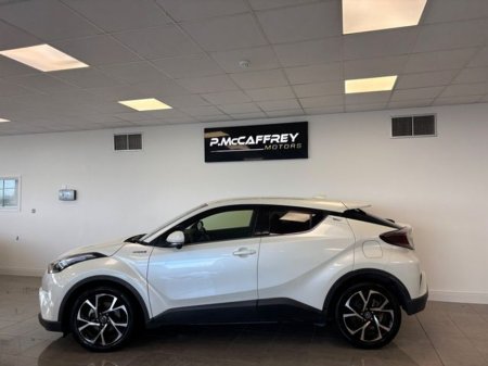 2017 Toyota C-HR 1.8 HYBRID LUNA SPORT €17,250 thumbnail