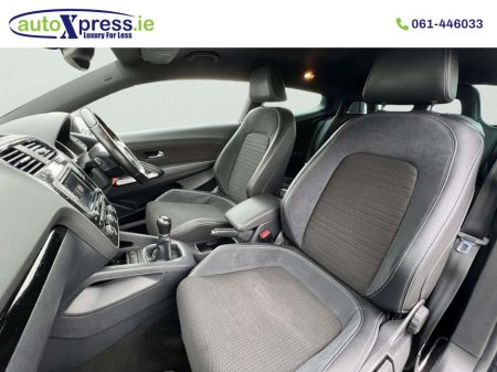 2016 Volkswagen Scirocco - thumbnail 4