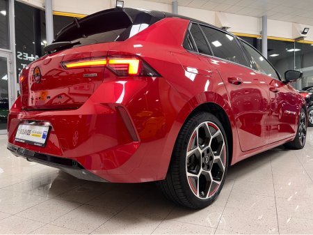 2024 Opel Astra Amazing Car 180BHP Hybrid Auto Top Of The Sportsline GS Huge Spec As New Only 3900 Kms www.bolands.ie Est.1955 €32,950 thumbnail