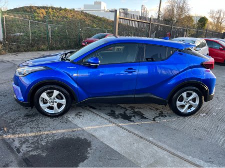 2018 Toyota C-HR 1.8 HUBRID AUTO LOW KMS €17,450 thumbnail