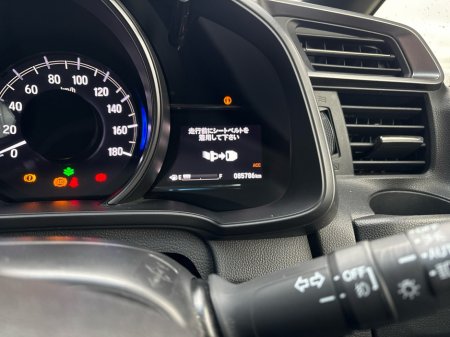 2017 Honda Fit 1.5L Petrol Hybrid Automatic thumbnail