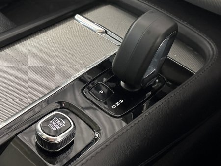 2022 Volvo XC90 2.0 T8**7 SEATER**BLACK LEATHER INTERIOR**FRONT HEATED ELECTRIC MEMORY SEATS**HEATED MULTIFUNCTIONAL STEERING WHEEL**TOUCH SCREEN DIGITAL MEDIA DISPLAY**REVERSE CAMERA*KEYLESS START*ELECTRIC TAILGATE* €53,995 thumbnail