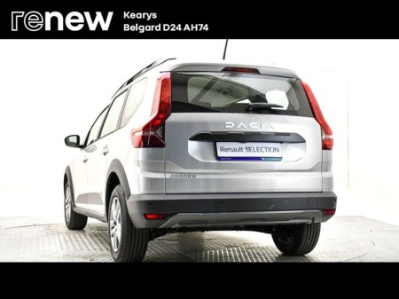 2023 Dacia Jogger - view 3