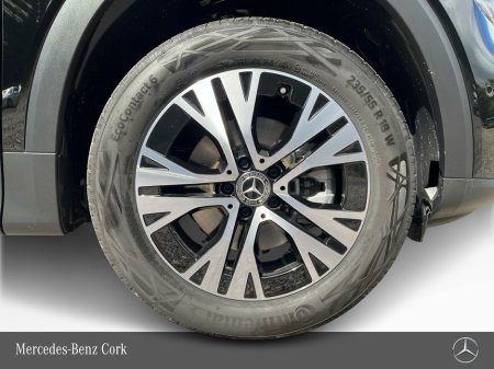 2025 Mercedes-Benz GLB 200 Progressive Plus 7 Seater SUV *Saving €12,779 from New* €58,950 thumbnail