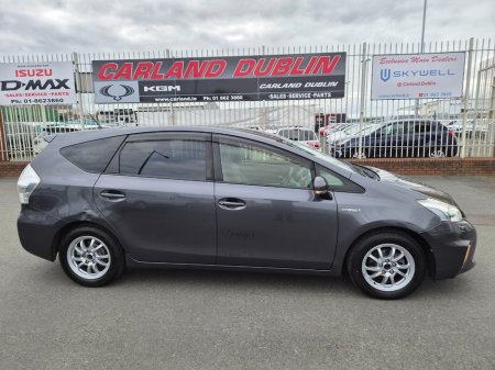 2012 Toyota Prius - thumbnail 3