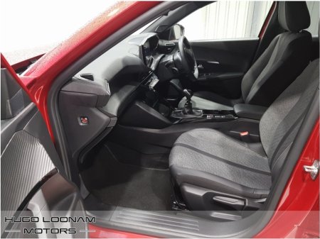 2025 Peugeot 2008 - thumbnail 10