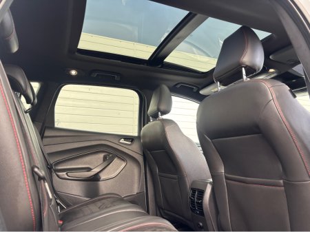 2018 Ford Kuga 1.5 TDCI 120PS ST-LINE - Sunroof thumbnail