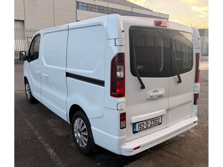 2019 Renault Trafic High Spec €14,593 thumbnail