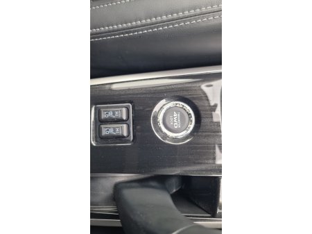 2017 Mitsubishi Outlander - thumbnail 19