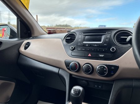 2015 Hyundai i10 - thumbnail 6