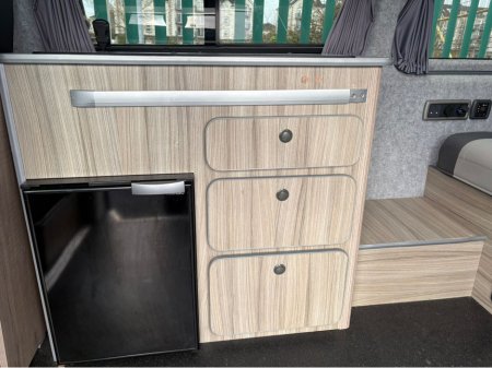 2014 Volkswagen Transporter T32 ST-LN TDI 5DR €29,950 thumbnail