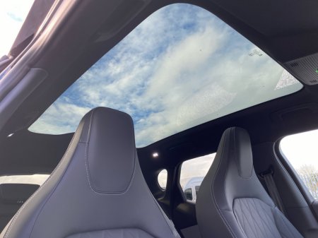 2026 Ford Capri Premium Extended Range €52,500 thumbnail