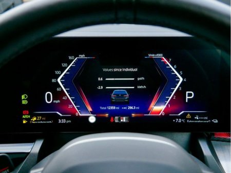 2025 BMW 5 Series - thumbnail 24