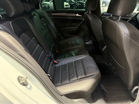 2018 Volkswagen Golf - thumbnail 24