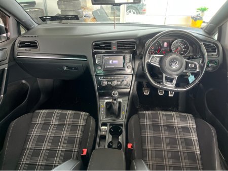 2015 Volkswagen Golf - thumbnail 9