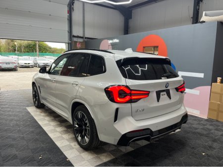 2022 BMW iX3 - thumbnail 4