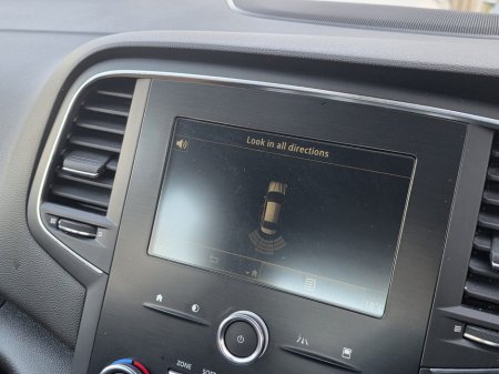 2020 Renault Megane - thumbnail 11