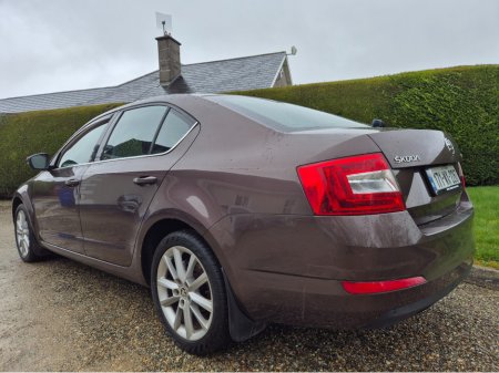 2017 Skoda Octavia - thumbnail 3